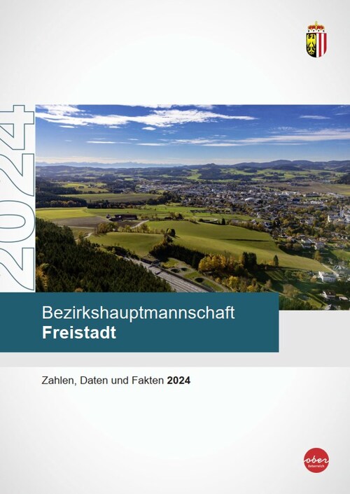 Broschüre Zahlen, Daten und Fakten 2024 samt Foto von Freistadt